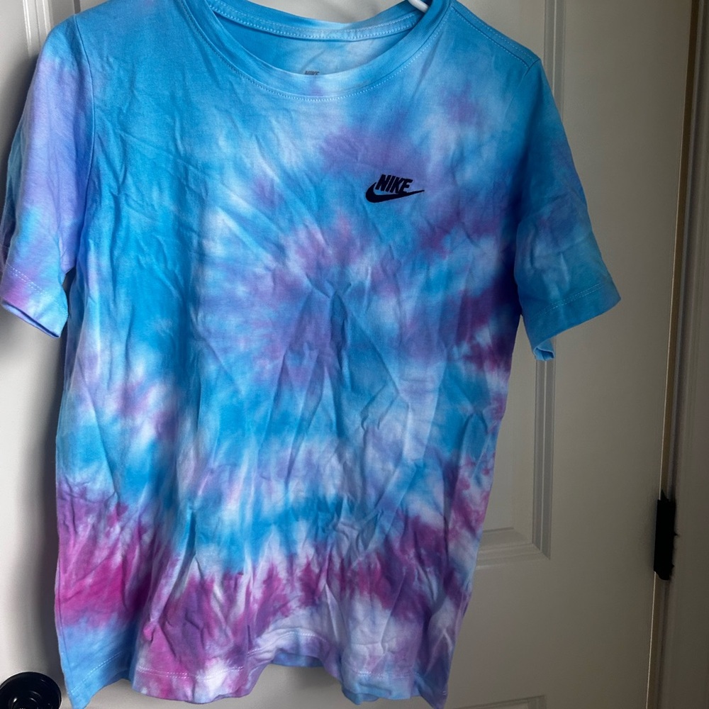 Nike Blue and Pink Tie-Dye Short Sleeve Tees